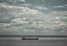 Mevsime Uygun Giyim Seçimi Yapmanın Püf Noktaları Mevsime Uygun Giyim Seçimi Yapmanın Püf Noktaları