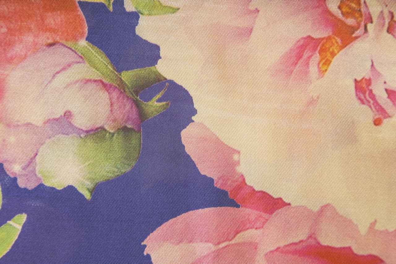 Pamuklu ve Antialerjik Kumaşlar Neden Önemli?